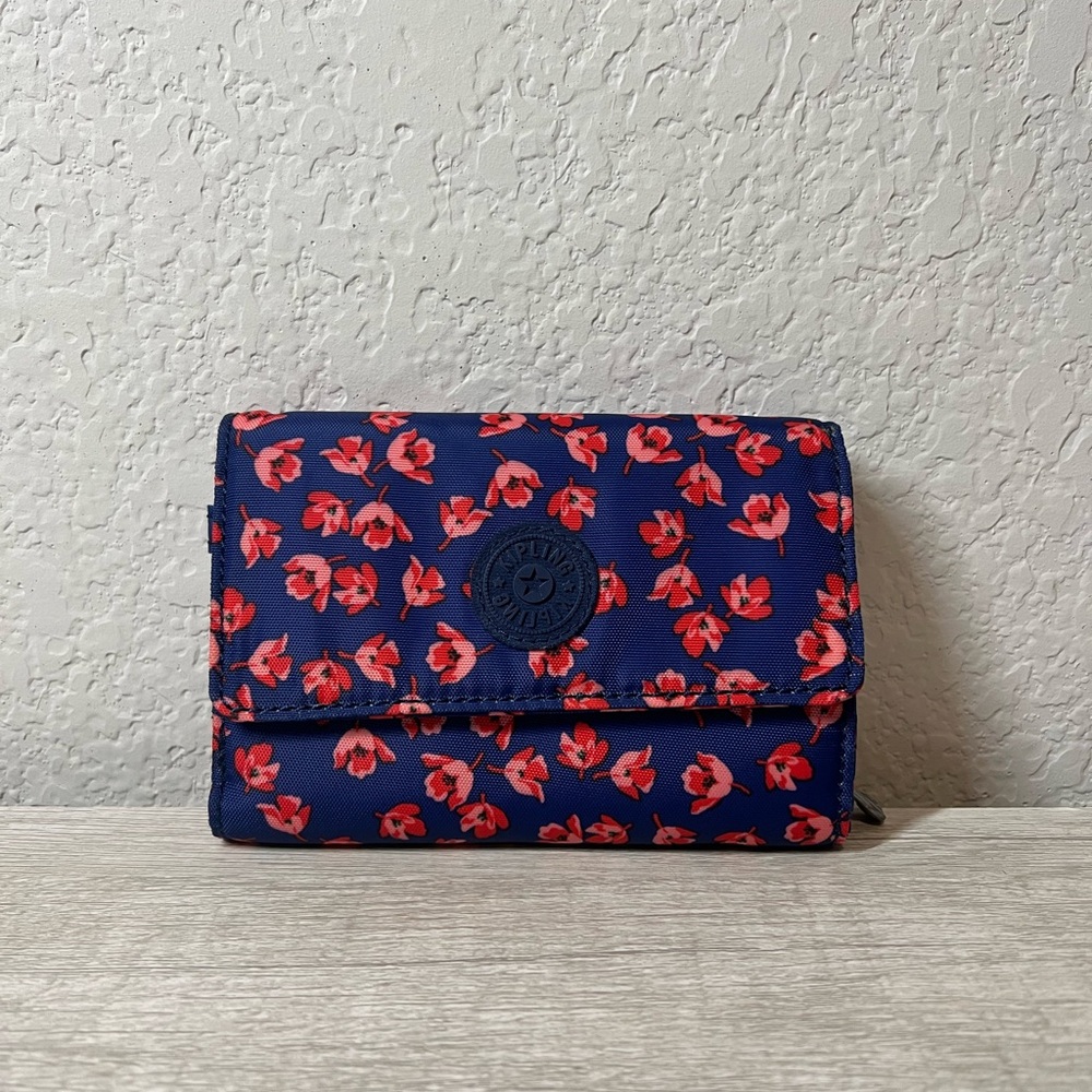 Kipling floral wallet